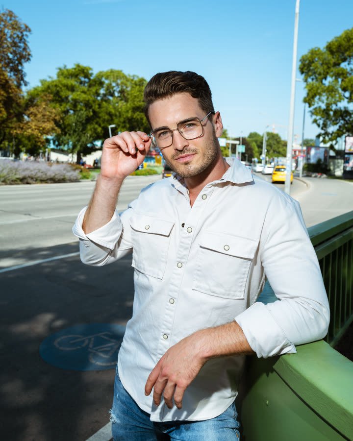 Andreas Schmid, eyewear campaign, adjusting clear glasses